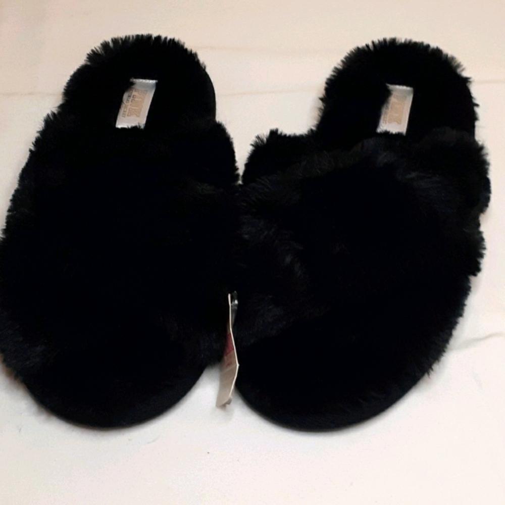 Pink V.S crossover slipper